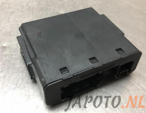 Fuse Box TOYOTA YARIS (_P21_, _PA1_, _PH1_)