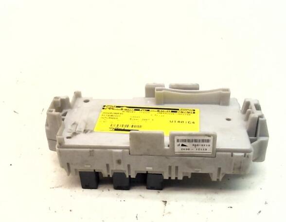 Fuse Box MITSUBISHI OUTLANDER I (CU_W)