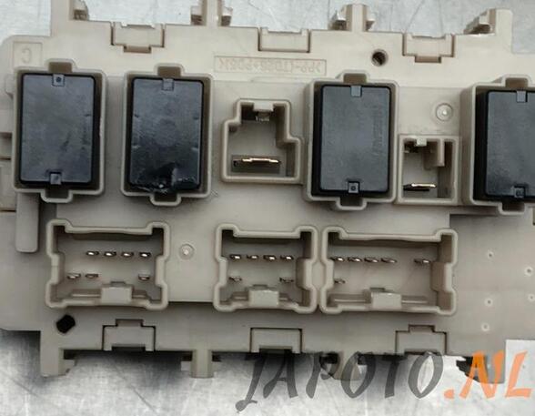 Fuse Box NISSAN QASHQAI II SUV (J11, J11_)