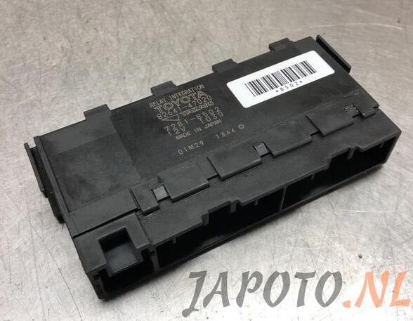 Fuse Box TOYOTA VERSO (_R2_)