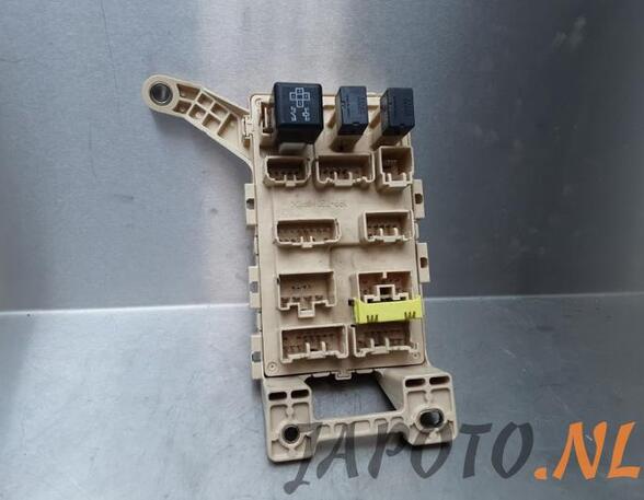 Fuse Box LEXUS RX (_L1_), LEXUS RX (_U3_), LEXUS RX (_L2_), LEXUS RX (MCU15)