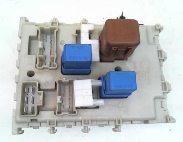 Fuse Box NISSAN ALMERA II Hatchback (N16)