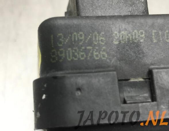 
Scheinwerfermotor von einem Toyota Rav-4
