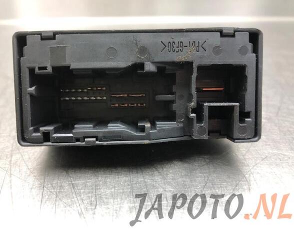 Control unit TOYOTA YARIS (_P21_, _PA1_, _PH1_)