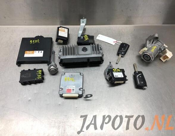 Control unit TOYOTA RAV 4 IV (_A4_)