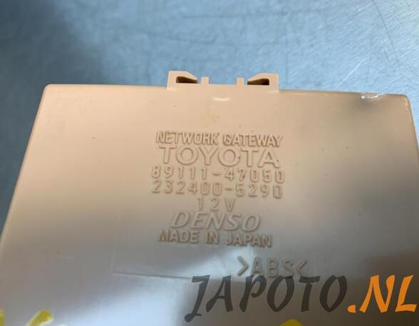 Control unit TOYOTA PRIUS Hatchback (_W2_)