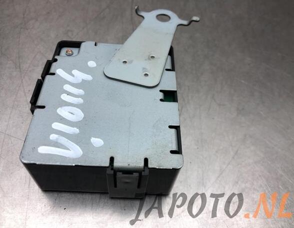 Control unit TOYOTA CAMRY Saloon (_V3_)