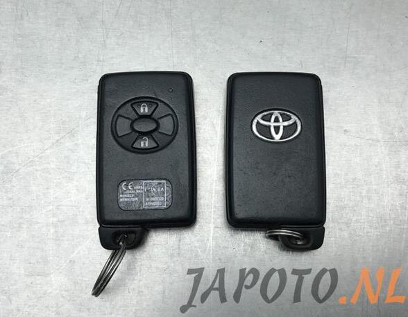 Control unit TOYOTA AURIS (_E15_), TOYOTA AURIS (_E18_), TOYOTA AURIS Estate (_E18_)