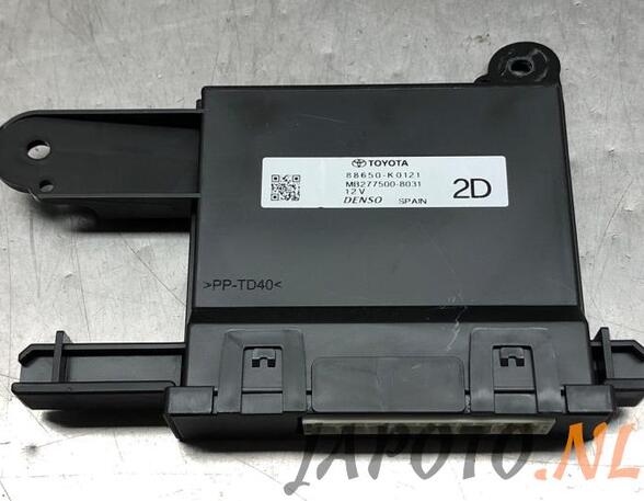 Control unit TOYOTA YARIS (_P21_, _PA1_, _PH1_)