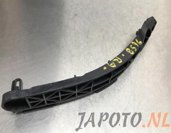 Clip bumper LEXUS IS C (GSE2_)