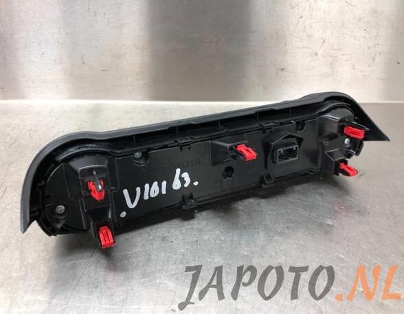 Heating & Ventilation Control Assembly TOYOTA RAV 4 V (_A5_, _H5_)