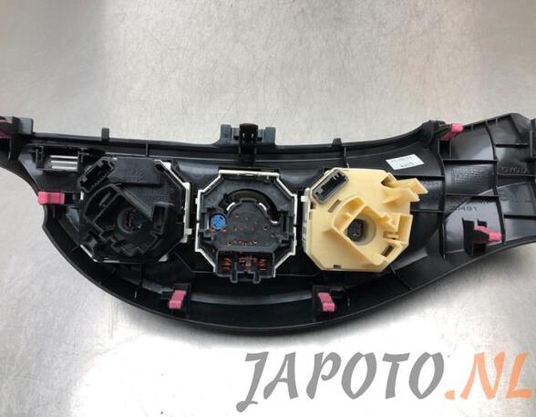 Heating & Ventilation Control Assembly TOYOTA YARIS (_P13_)