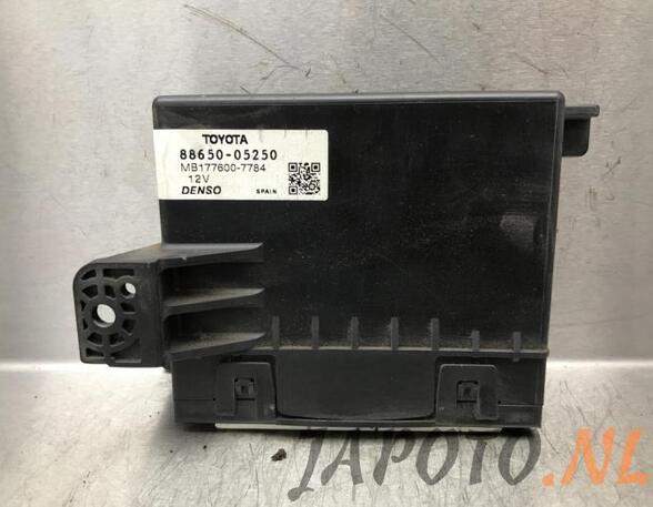 Control unit for heating and ventilation TOYOTA AVENSIS Estate (_T27_)