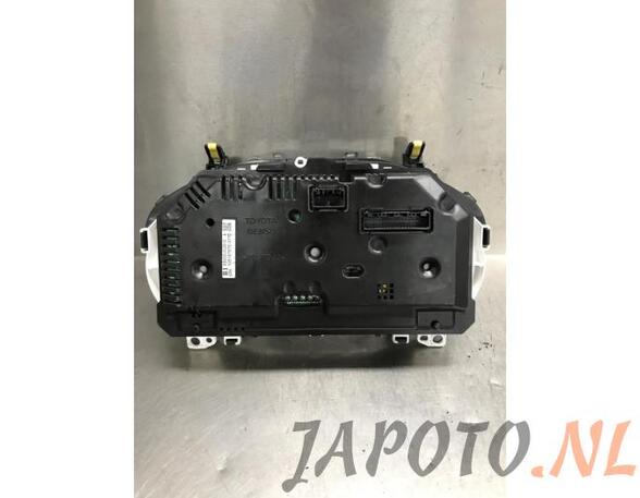 Drehzahlmesser Toyota Yaris P13 838000UB104 P19845377