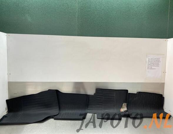 Floor mat (Carpet Mat) SUZUKI BALENO (FW, EW)