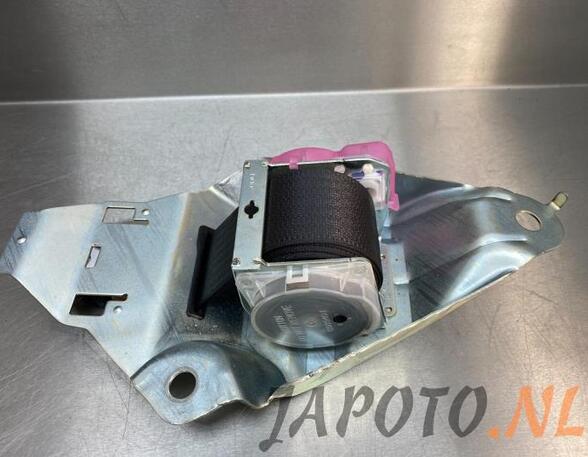 
Sicherheitsgurt Mitte hinten von einem Toyota Rav-4 (Rav-4 13-)
