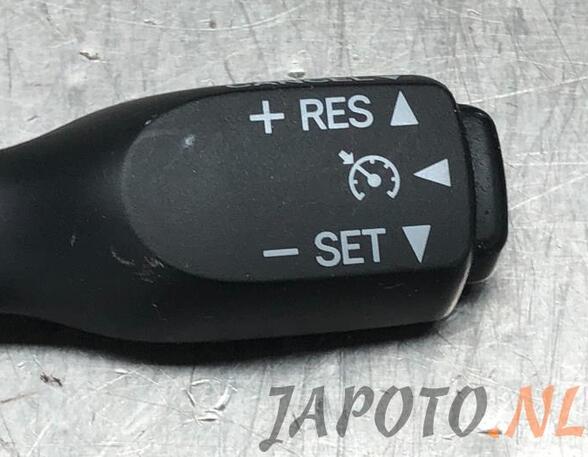 
Tempomat Bedienung von einem Toyota Rav-4 (Rav-4 06-)
