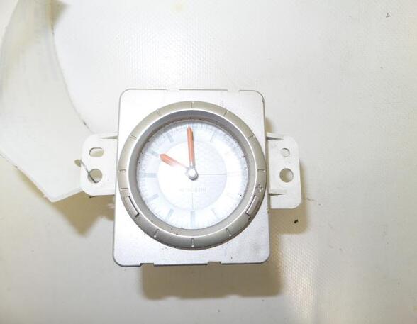 Uhr Mitsubishi Outlander I CUW MR979796 P5365623