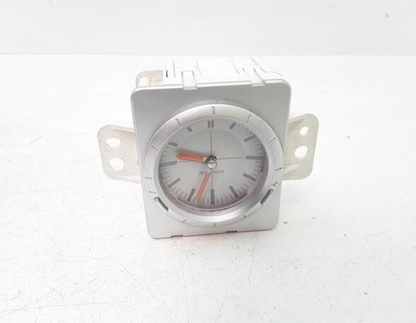 Uhr Mitsubishi Outlander I CUW MR979796 P13420647