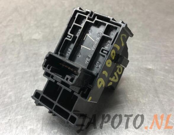 Switch for window winder TOYOTA YARIS (_P21_, _PA1_, _PH1_)