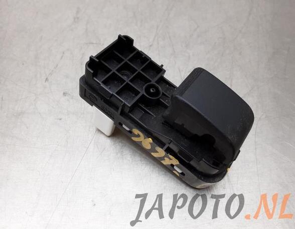 Switch for window winder MAZDA 3 Saloon (BL)