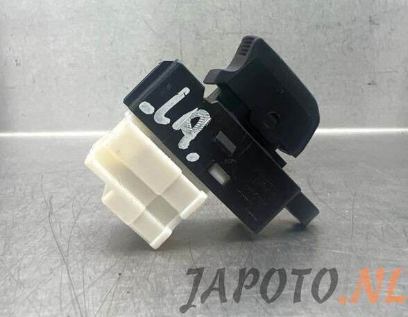 Switch for window winder SUZUKI SWIFT V (AZ)