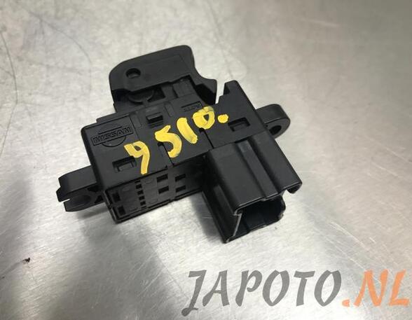 Switch for window winder NISSAN QASHQAI / QASHQAI +2 I (J10, NJ10, JJ10E)