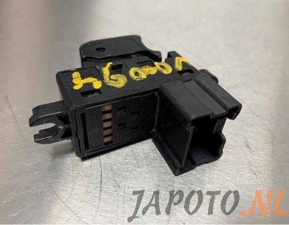 Switch for window winder NISSAN NP300 NAVARA (D40), NISSAN NP300 NAVARA Platform/Chassis (D40)