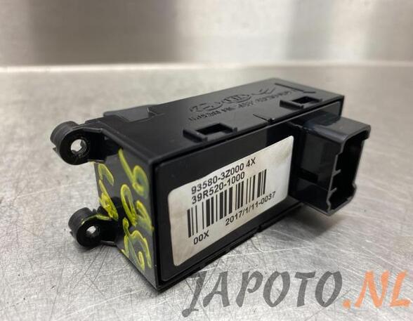 Switch for window winder HYUNDAI i40 I CW (VF)