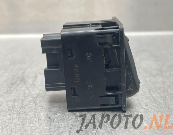 Switch for seat heating MITSUBISHI OUTLANDER III (GG_W, GF_W, ZJ, ZL, ZK)