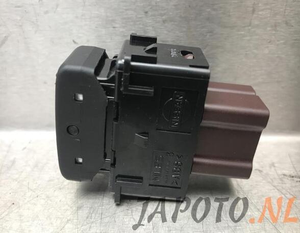 Switch for seat heating NISSAN JUKE (F15)