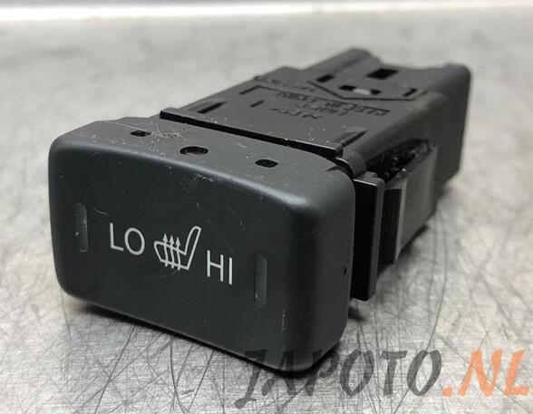 Switch for seat heating SUZUKI VITARA (LY)