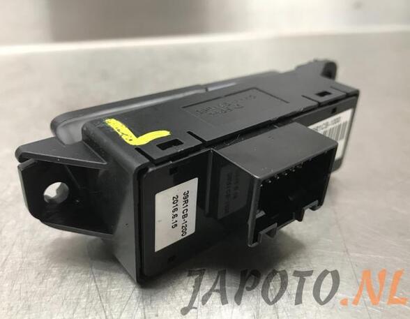 Switch for seat heating HYUNDAI i40 I CW (VF)