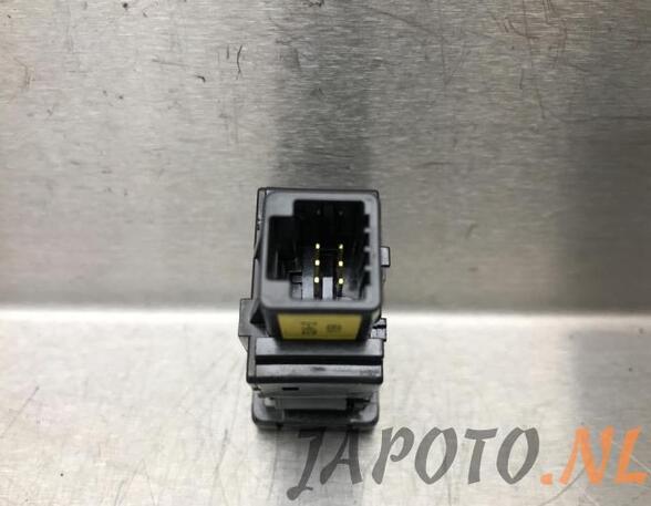 Switch for seat heating TOYOTA AVENSIS Estate (_T27_)