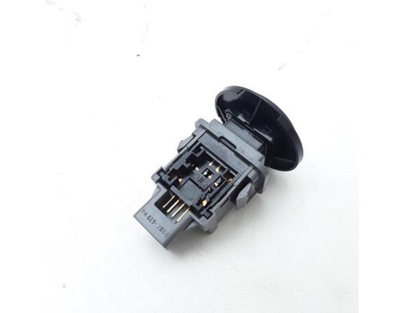 Switch for hazard light TOYOTA AYGO (_B4_)