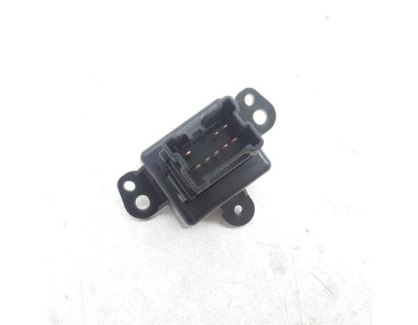 Switch for hazard light NISSAN ALMERA TINO (V10)