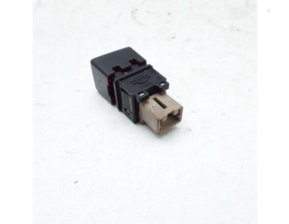 Switch for hazard light NISSAN NOTE (E12)