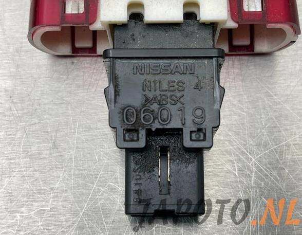 Switch for hazard light SUBARU FORESTER (SH_)