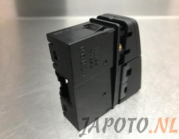 Switch for hazard light SUZUKI SX4 S-CROSS (JY)