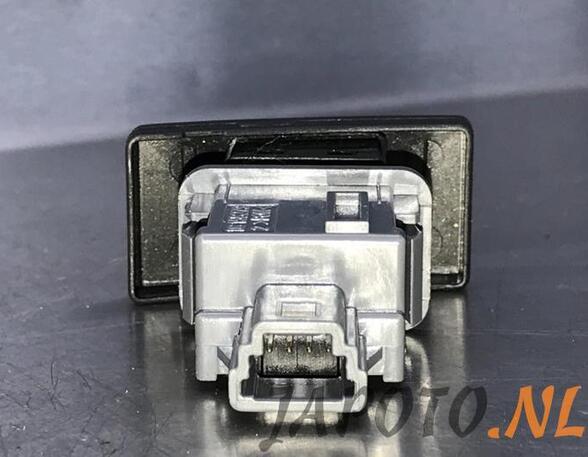 Switch for hazard light TOYOTA AVENSIS Estate (_T27_)