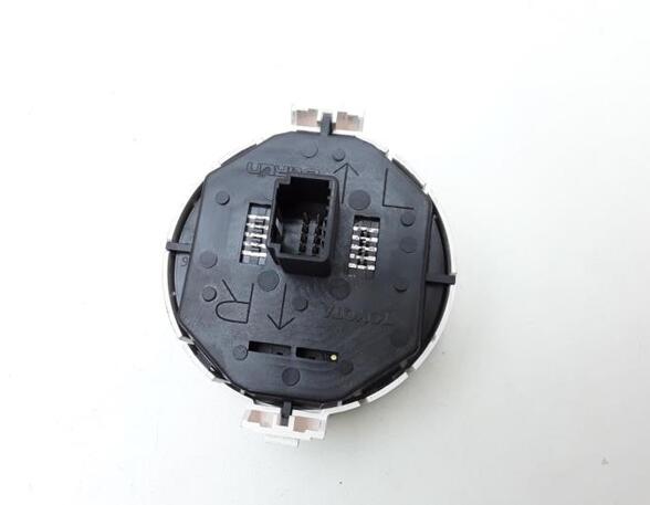 Switch for hazard light TOYOTA YARIS (_P13_)