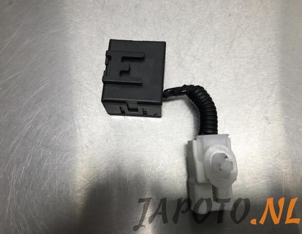 Control unit for seat heating LEXUS IS C (GSE2_)