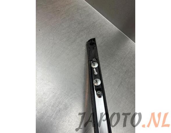 Roof Rails (Bars) TOYOTA AURIS Estate (_E18_), TOYOTA AURIS (_E18_), TOYOTA AURIS (_E15_)