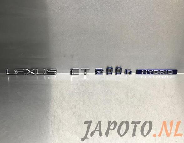 
Emblem von einem Lexus CT 200h (212)
