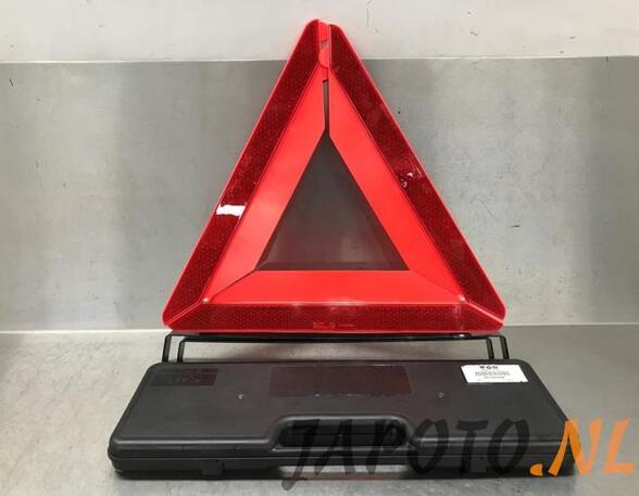 Warning Triangle KIA CEE'D Hatchback (ED), KIA CEE'D SW (ED), KIA PRO CEE'D (ED)