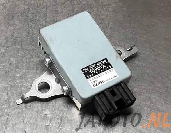 Fuel Pump Relay TOYOTA AURIS Estate (_E18_)