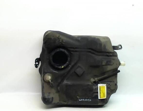 Tank Mazda 3 Stufenheck BK  P3713512