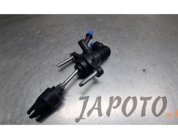 Clutch Master Cylinder TOYOTA RAV 4 III (_A3_)