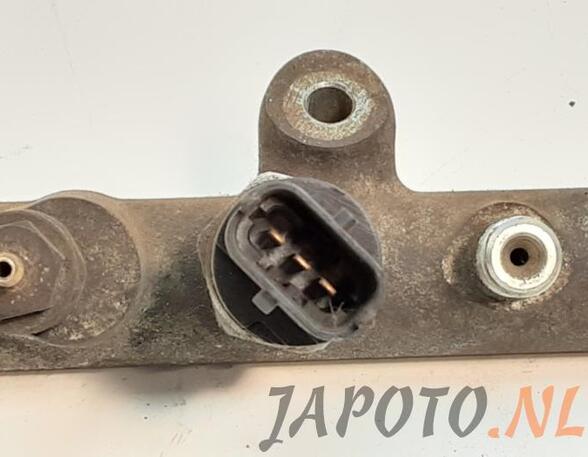 Petrol Fuel Rail HONDA CIVIC VII Hatchback (EU, EP, EV)