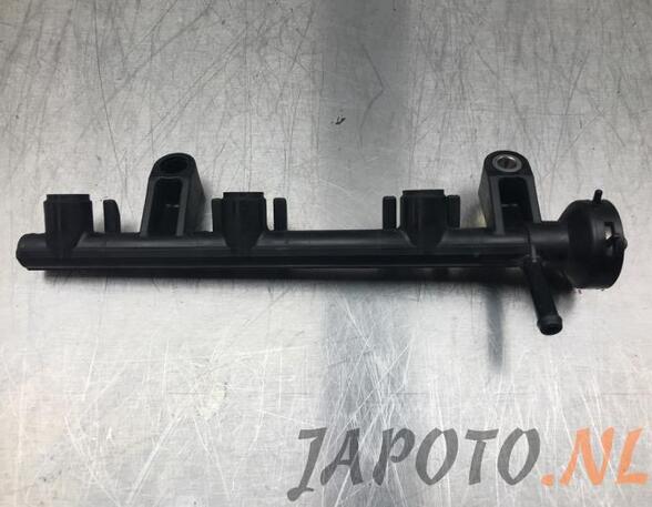 Petrol Fuel Rail DAIHATSU SIRION (M3_), SUBARU JUSTY IV